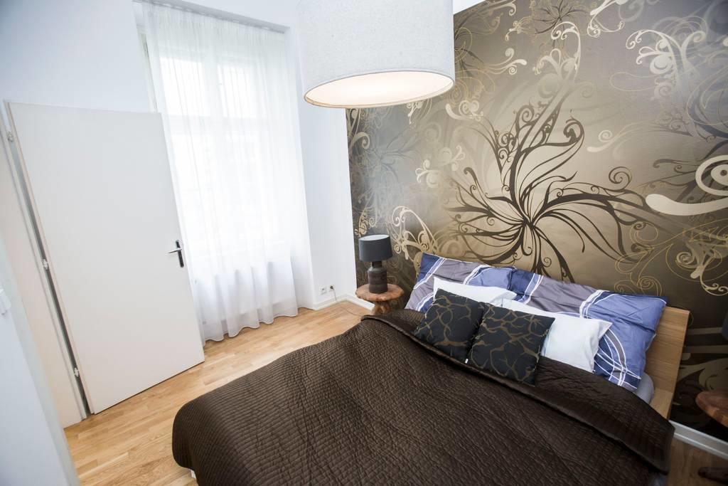 Quiet Apartment With Balcony Charles Bridge Praag Buitenkant foto