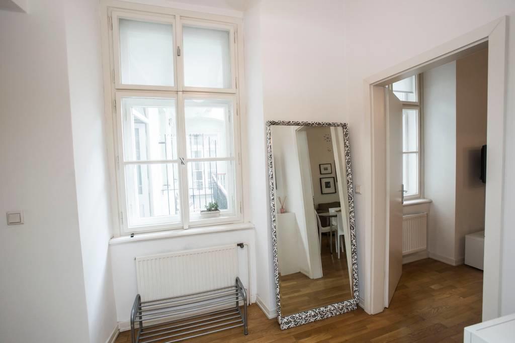 Quiet Apartment With Balcony Charles Bridge Praag Buitenkant foto